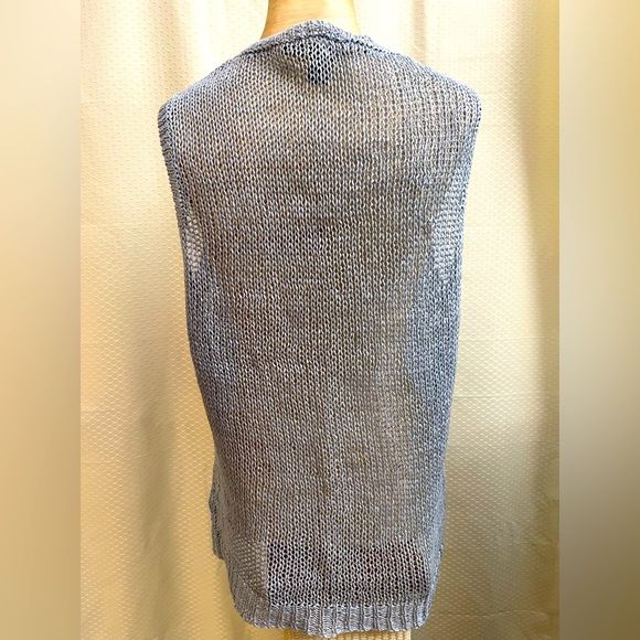 🔴 DKNY loosely knitted baby blue top. Size L - Picture 3 of 6